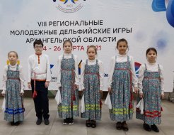 Детский фольклорный ансамбль «Смородинка»